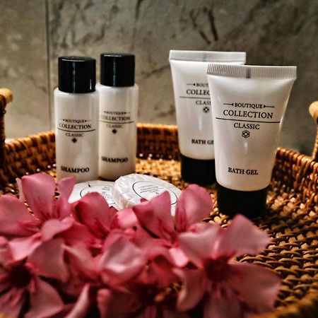 Hotel Labiatan Zogaj  Ngoại thất bức ảnh