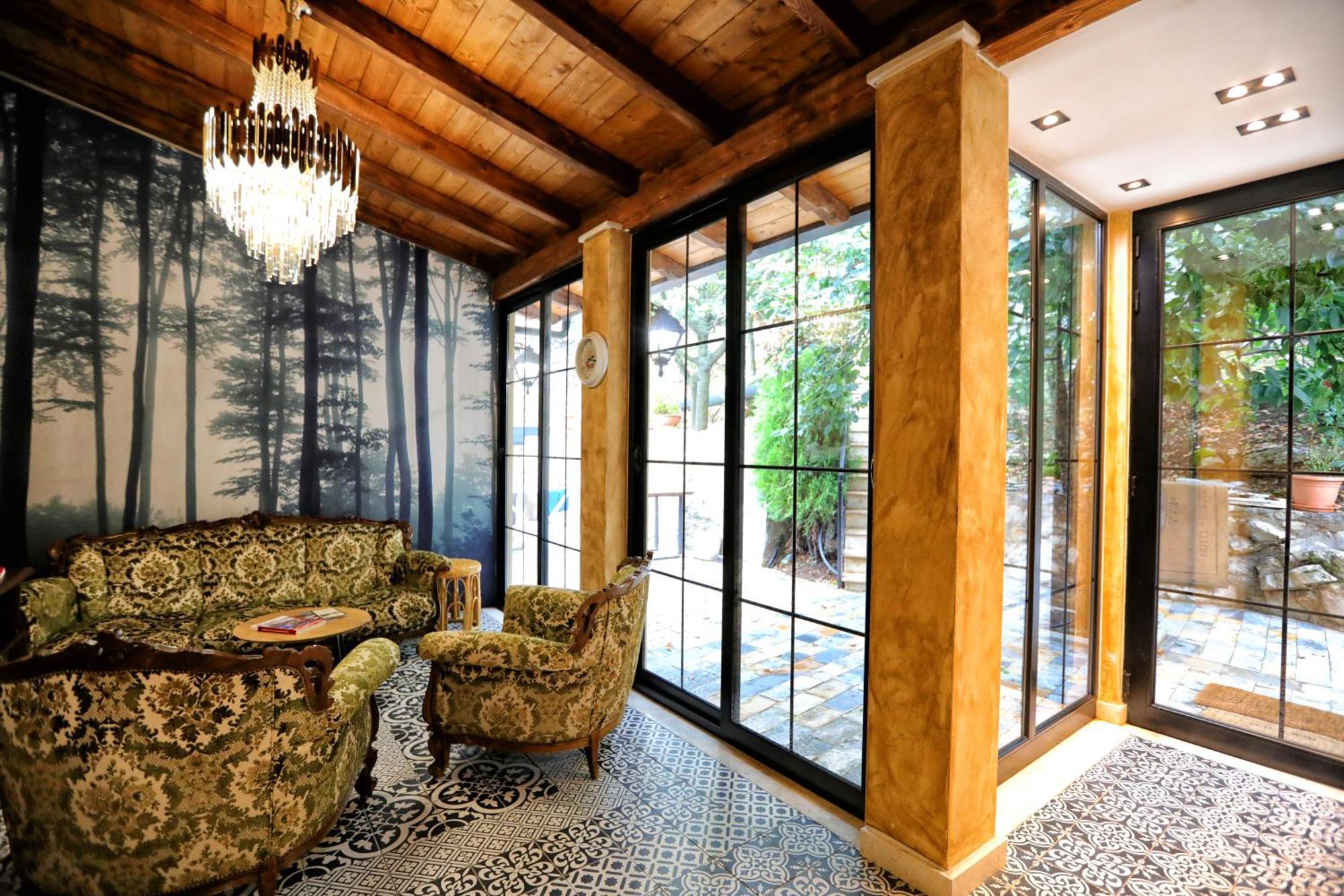 Hotel Labiatan Zogaj  Ngoại thất bức ảnh