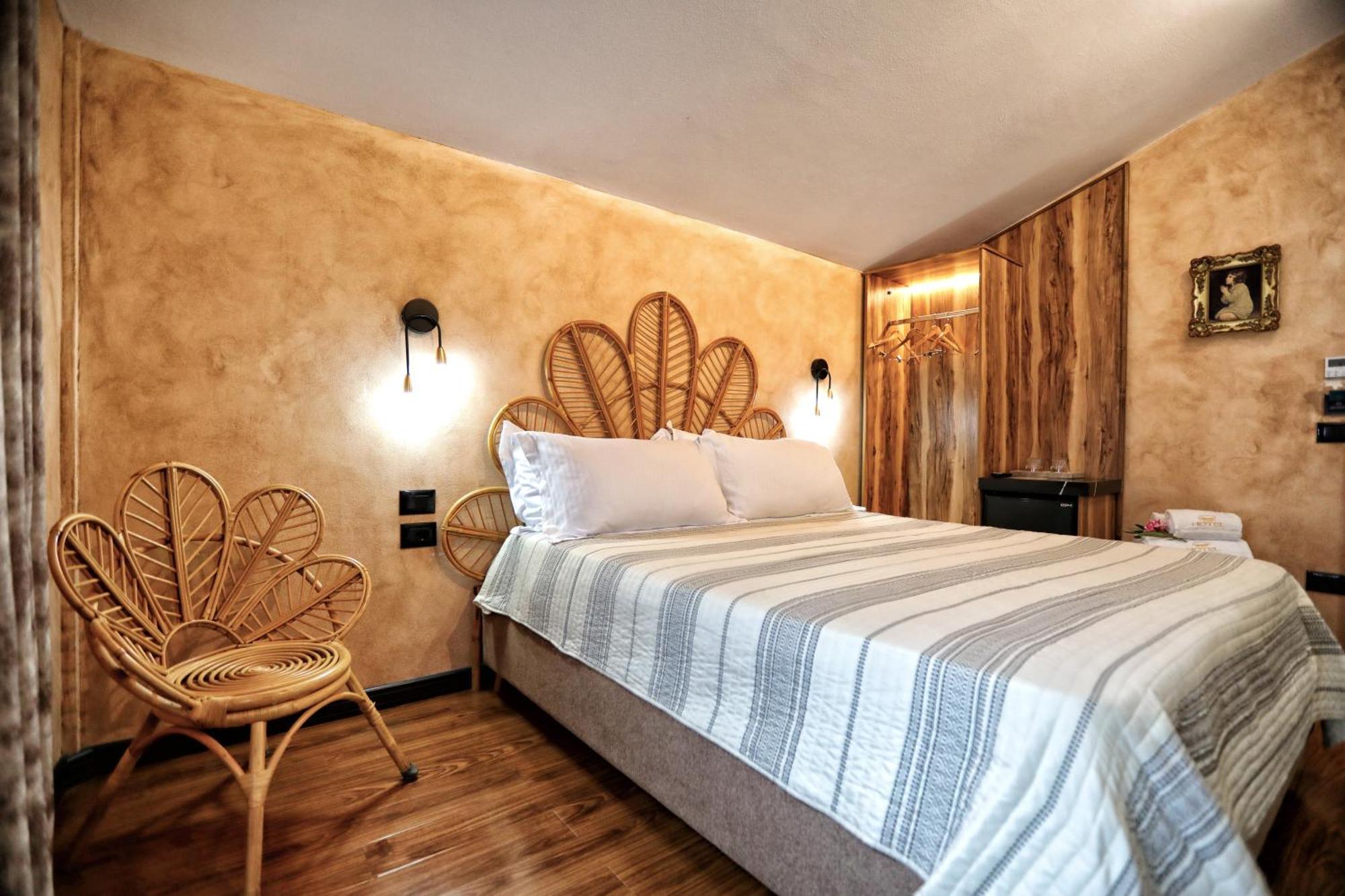 Hotel Labiatan Zogaj  Ngoại thất bức ảnh