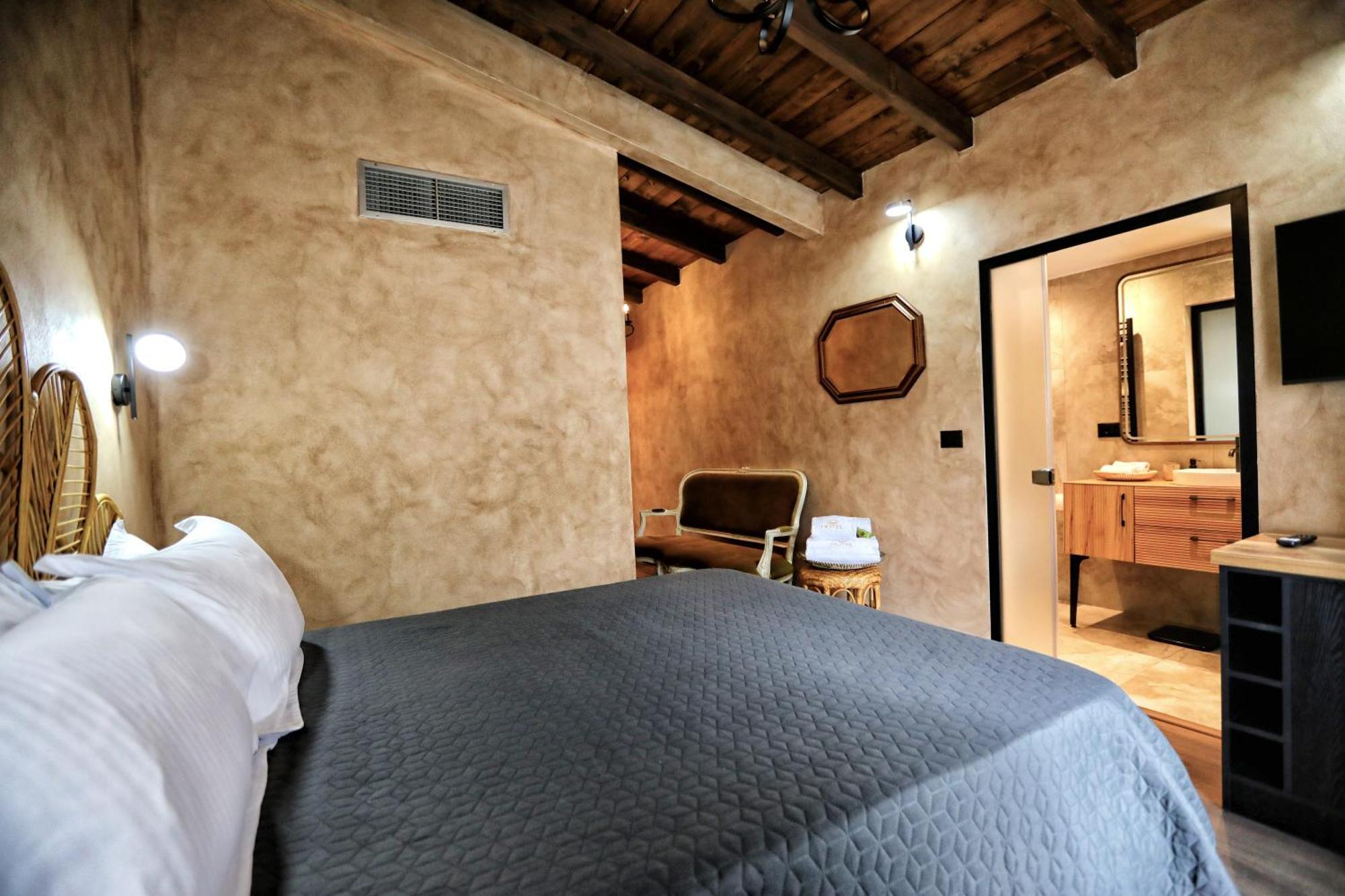 Hotel Labiatan Zogaj  Ngoại thất bức ảnh