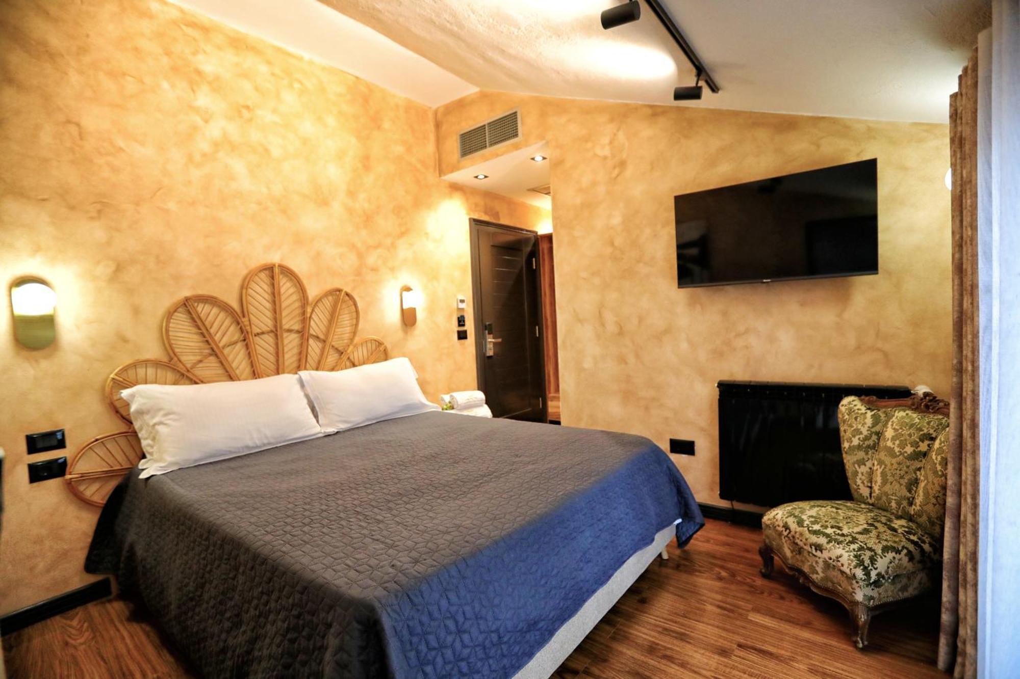 Hotel Labiatan Zogaj  Ngoại thất bức ảnh